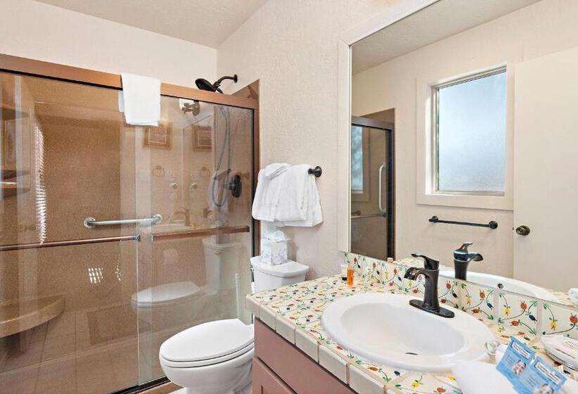 Апартаменты 2 Спальни, Fort Marcy Suites By All Seasons Resort Lodging