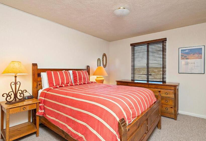 Апартаменты 2 Спальни, Fort Marcy Suites By All Seasons Resort Lodging