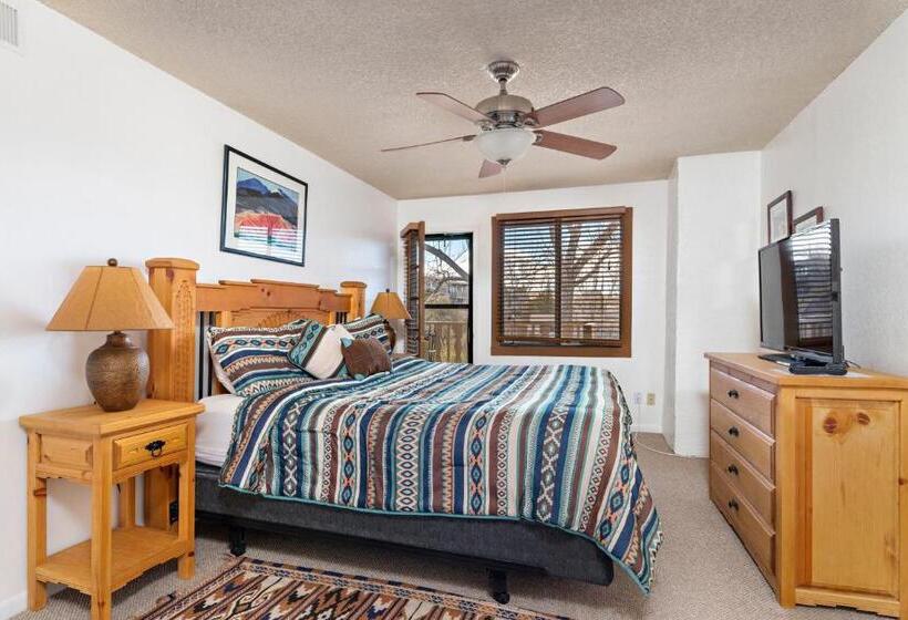 Апартаменты 1 Спальня, Fort Marcy Suites By All Seasons Resort Lodging