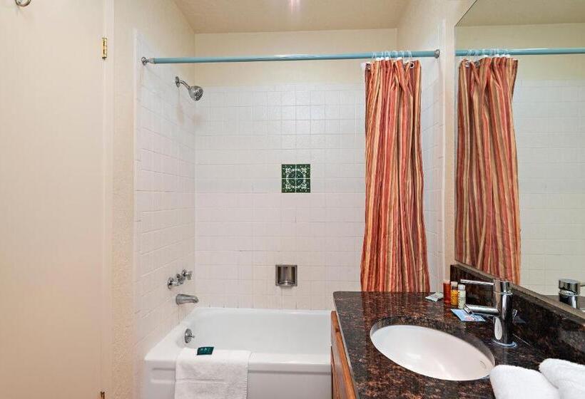 Апартаменты 2 Спальни, Fort Marcy Suites By All Seasons Resort Lodging