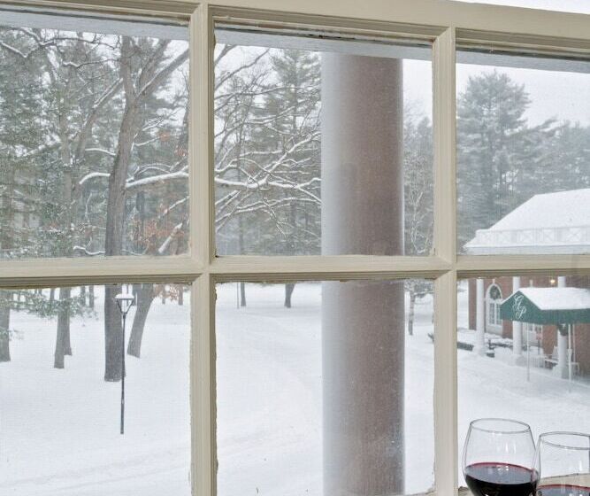 带2个双人床的标准工作室, Gideon Putnam Resort & Spa