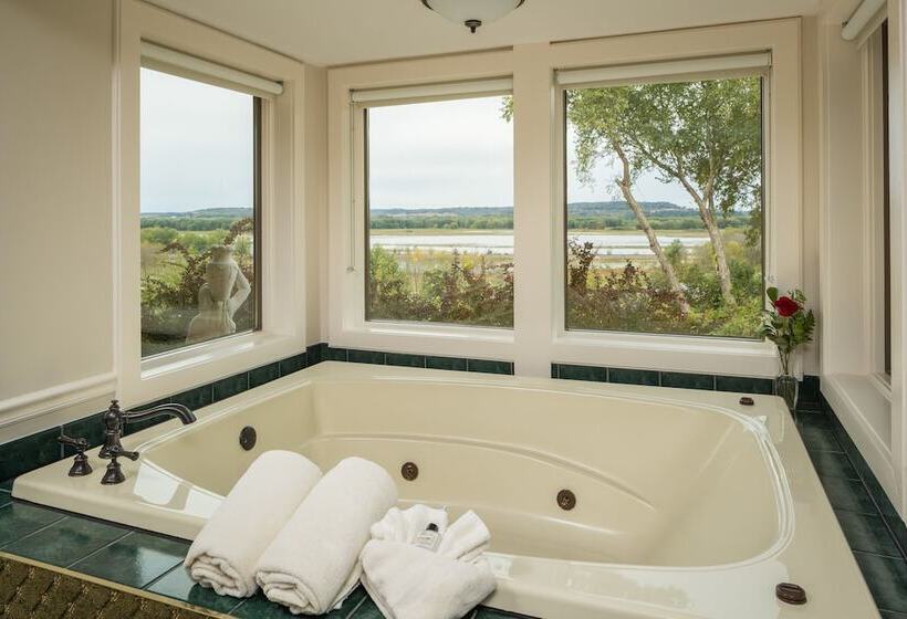 スイート, Goldmoor Inn & Resort