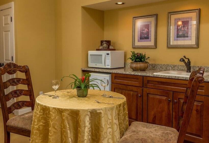 スイート, Goldmoor Inn & Resort