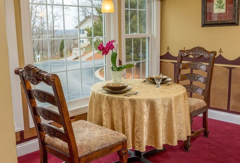 スイート, Goldmoor Inn & Resort