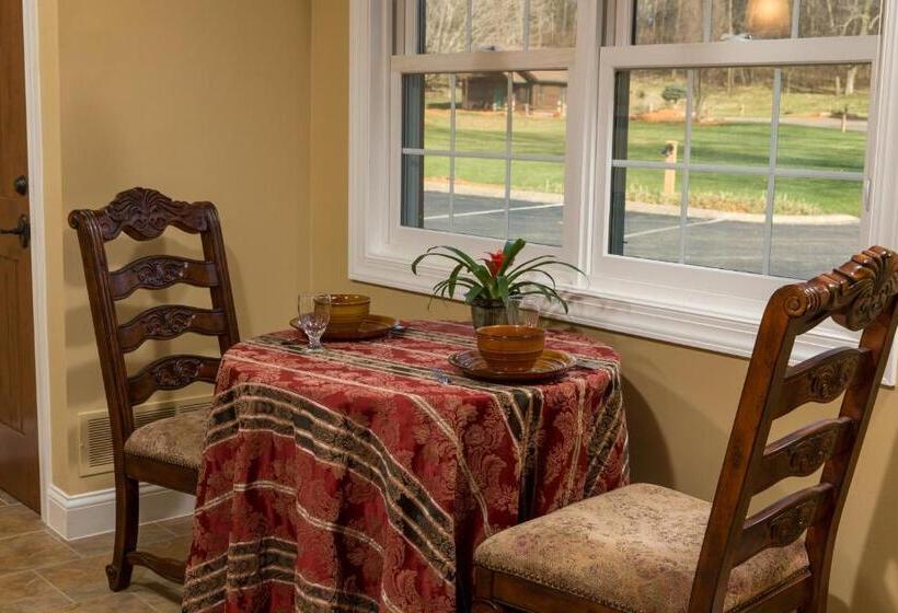 スイート, Goldmoor Inn & Resort