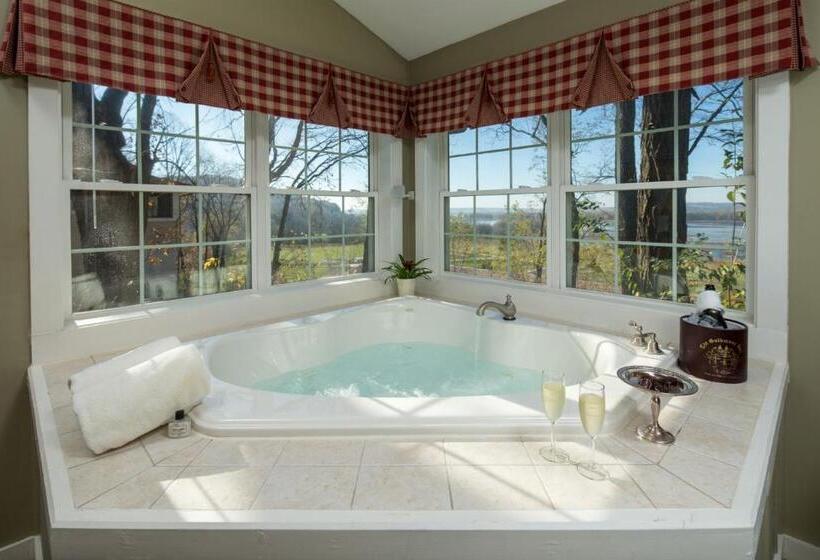 スタンダードバンガロー, Goldmoor Inn & Resort