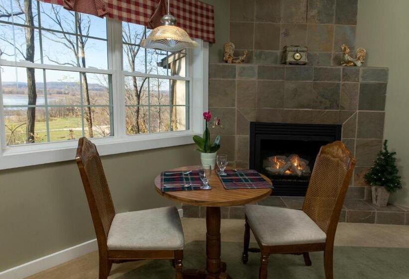 スタンダードバンガロー, Goldmoor Inn & Resort