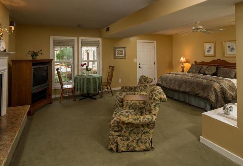 스위트, Goldmoor Inn & Resort