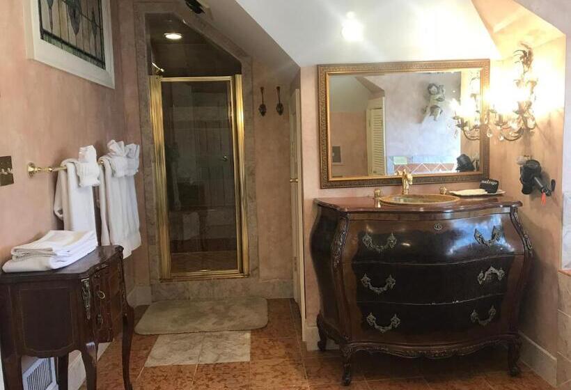 Люкс Повышенной Комфортности, Gramercy Mansion