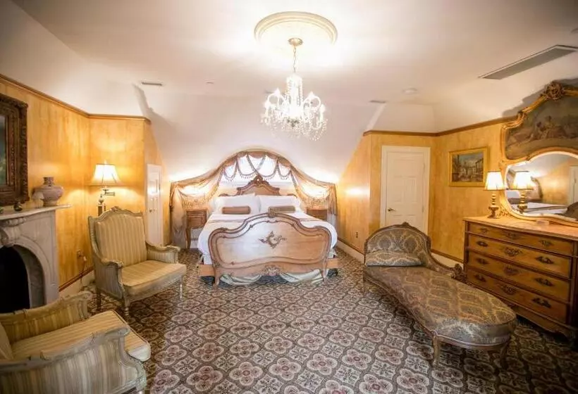 デラックススイート, Gramercy Mansion
