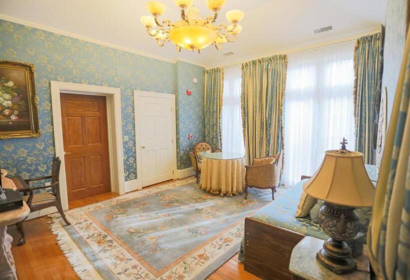 Люкс Повышенной Комфортности, Gramercy Mansion