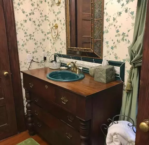 バスタブ付きスタンダードルーム, Gramercy Mansion