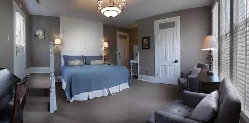 キングサイズベッドのスタンダードルーム, Grant Street Inn  Bloomington