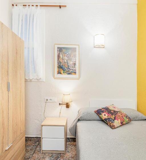 Chambre Standard Individuelle Salle de Bains Commune, Hostal Santa Ana