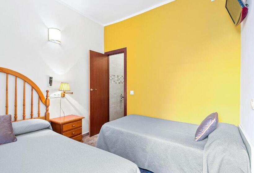 Chambre Triple Standard, Hostal Santa Ana