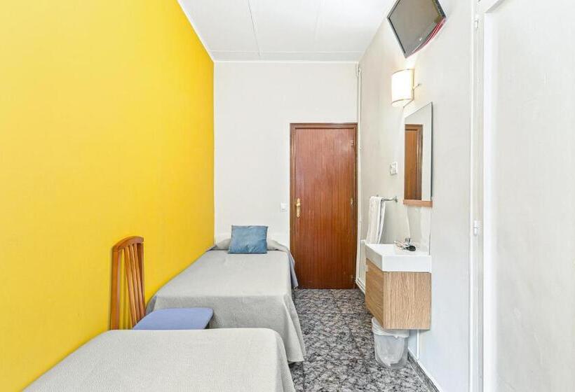 Chambre Standard Salle de Bains Commune, Hostal Santa Ana