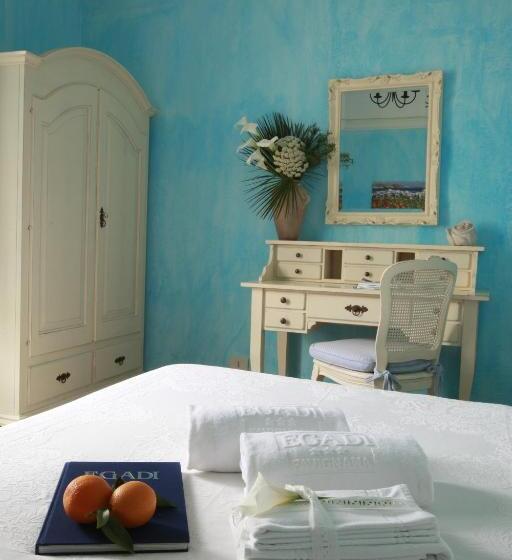 اتاق استاندارد سه نفره, Albergo Ristorante Egadi