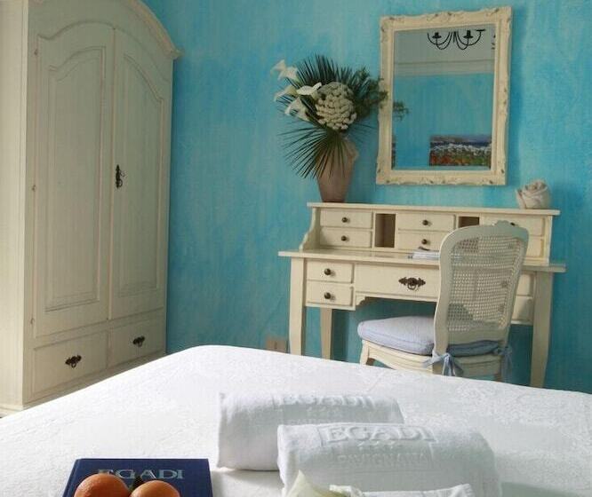 اتاق استاندارد سه نفره, Albergo Ristorante Egadi