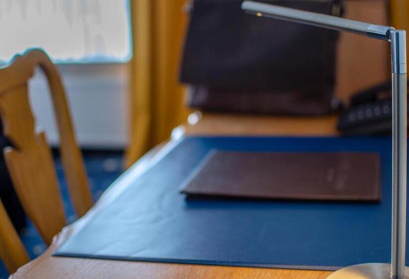 レイクビュースタンダードルーム, Capri