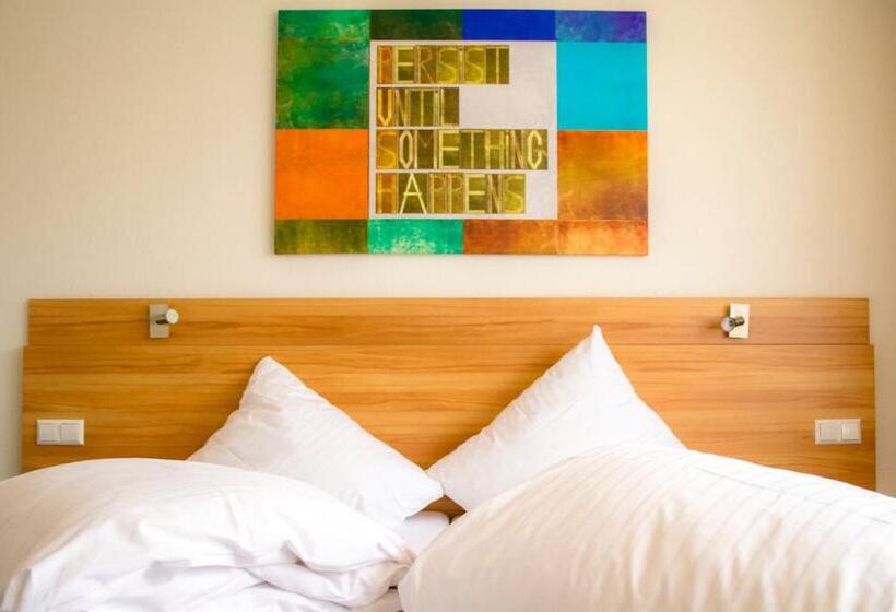 レイクビュースタンダードルーム, Capri