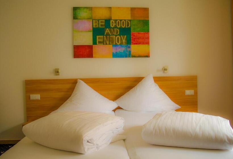 スタンダードインサイドビュールーム, Capri