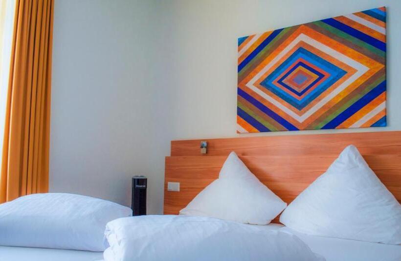 コンフォートルーム, Capri