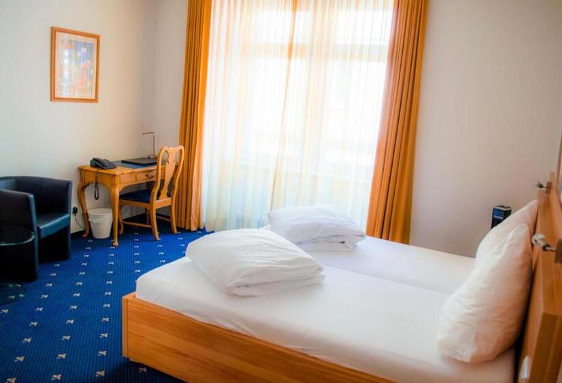 コンフォートルーム, Capri