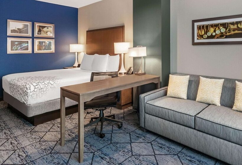 סטודיו סטנדרט מיטה זוגית, La Quinta Inn & Suites By Wyndham Kansas City Beacon Hill