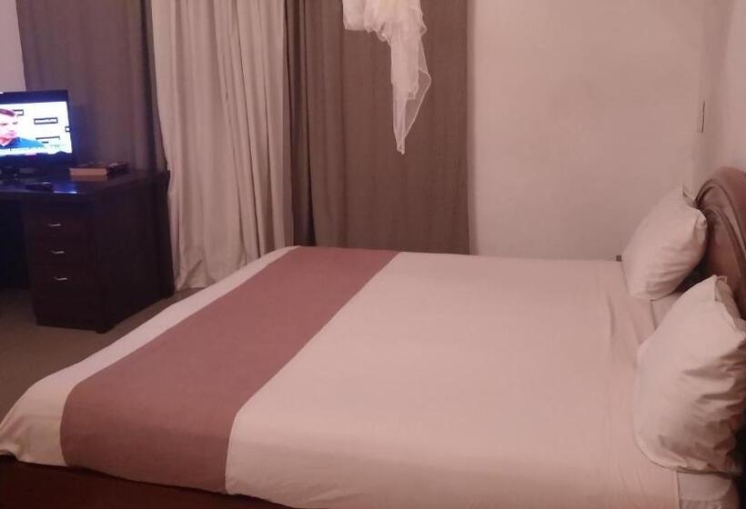 سوییت, Le Littoral Des Almadies