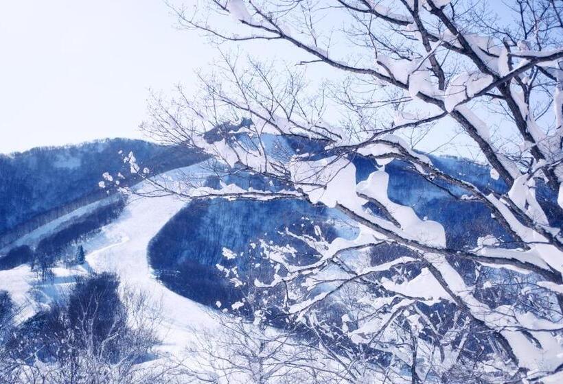 Люкс Повышенной Комфортности, Snowball Chalet At Madarao Mountain