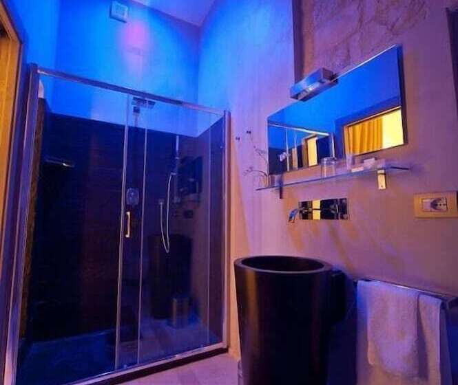 اتاق استاندارد سه نفره, Tabula Maris B&b