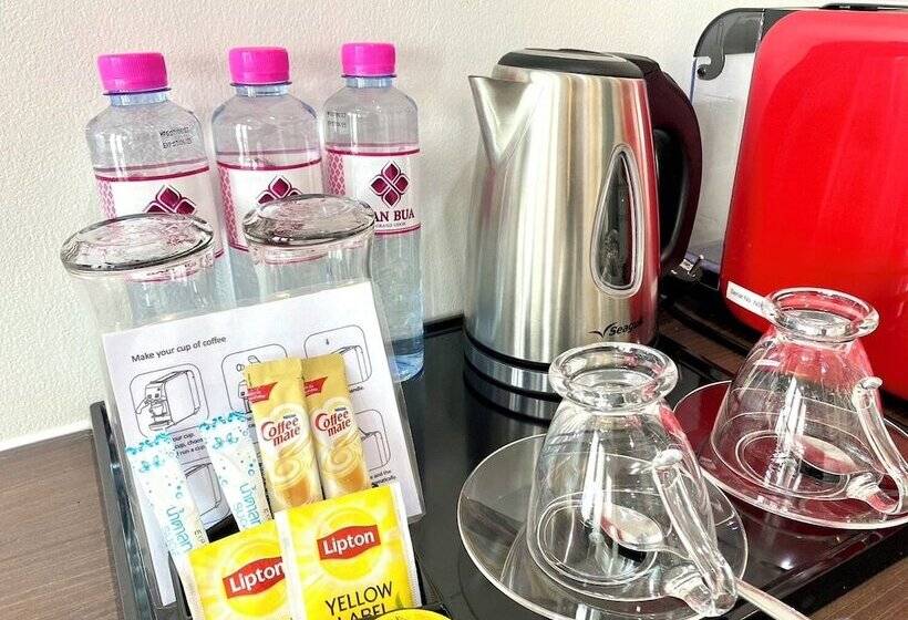 Habitación Superior Cama Queen, Banbua Grand Udon