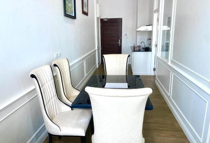 Habitación Deluxe, Banbua Grand Udon