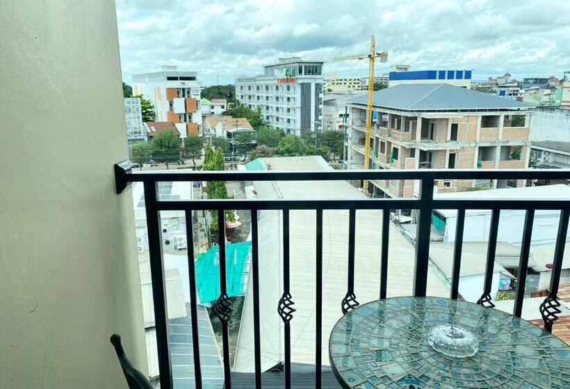 Habitación Deluxe, Banbua Grand Udon