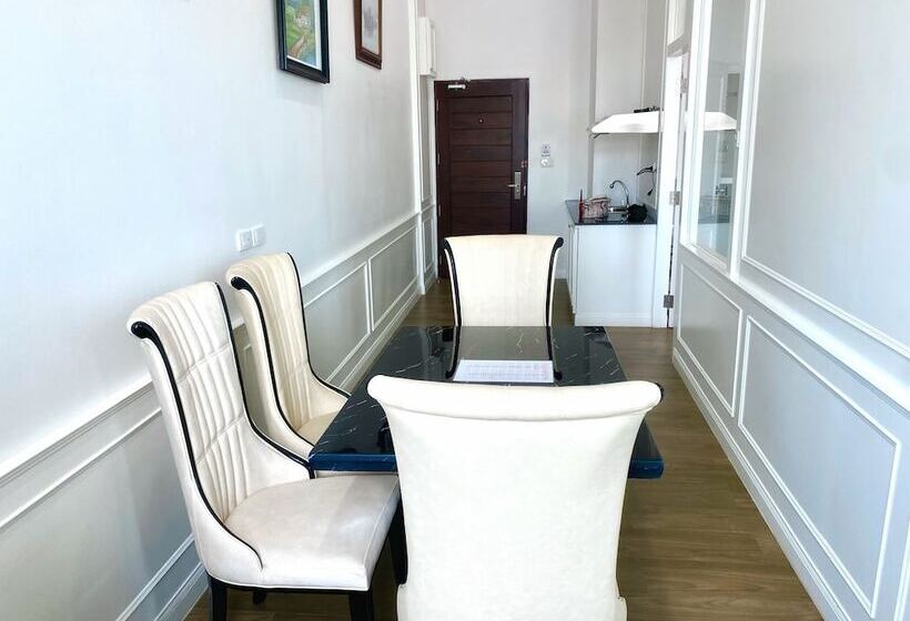 Habitación Deluxe, Banbua Grand Udon