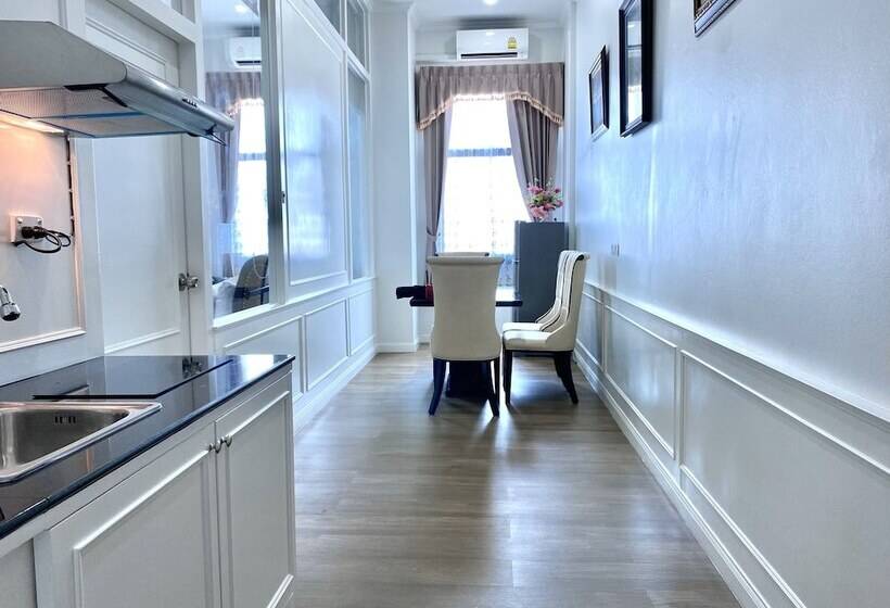 Habitación Deluxe, Banbua Grand Udon