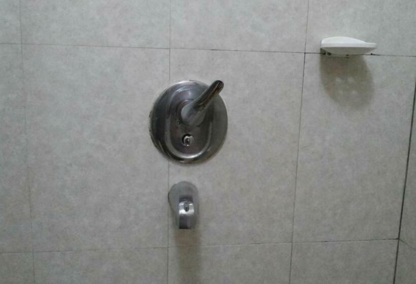 디럭스 룸, Palema Crown