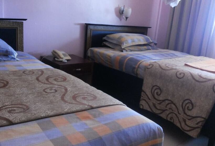 디럭스 룸, Palema Crown