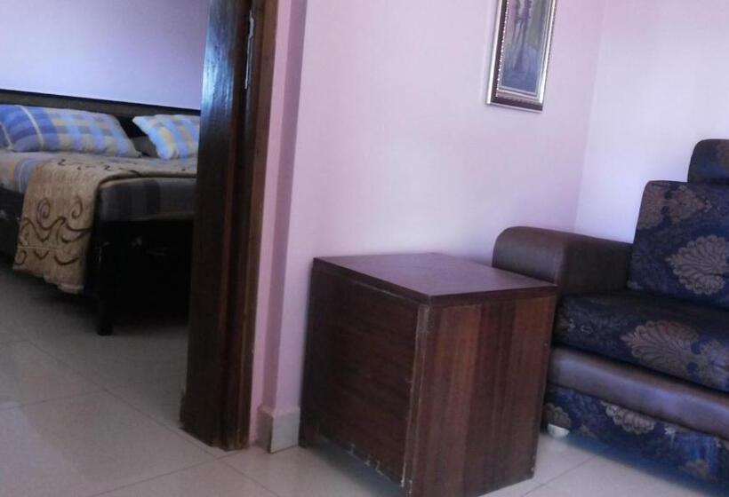 디럭스 스위트 킹 침대, Palema Crown