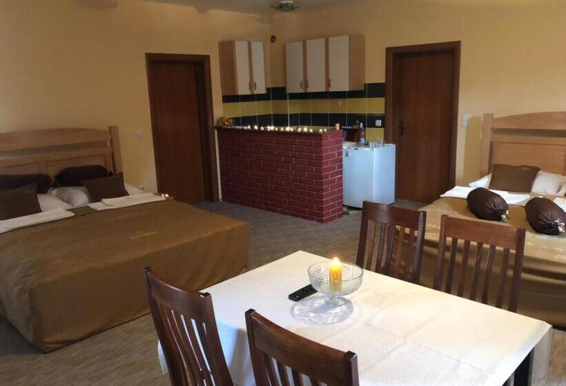 آپارتمان 1 خوابه, Dva Goluba