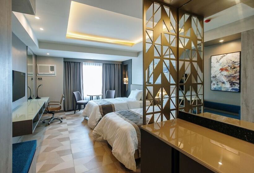 اتاق لوکس, Zuri