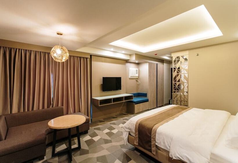 اتاق لوکس, Zuri