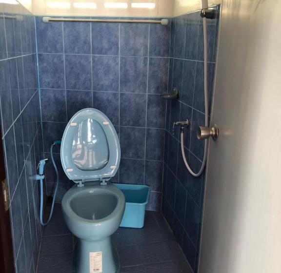 带共用浴室的标准房间, Banthai Guesthouse