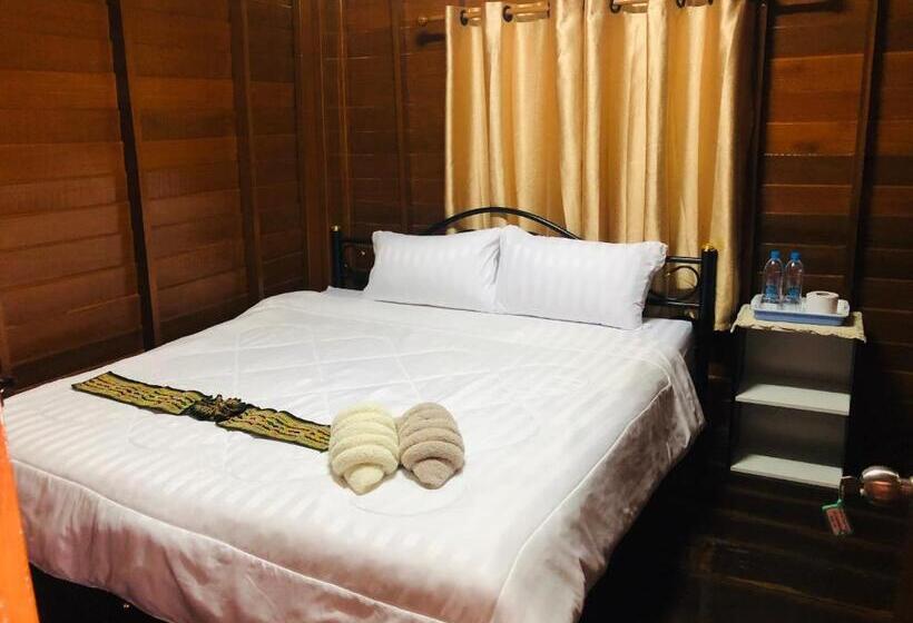 Номер Стандарт Совместная Ванная, Banthai Guesthouse
