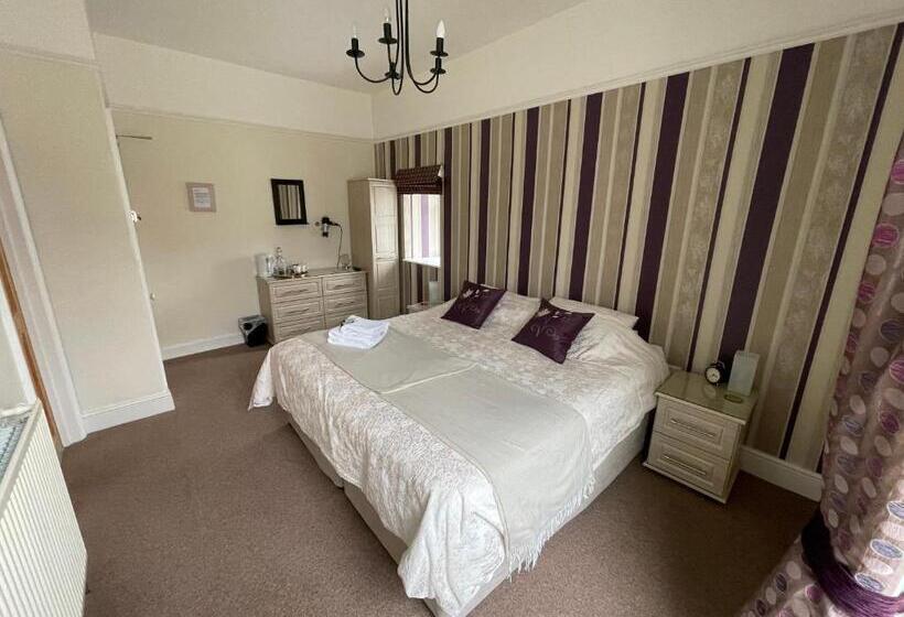 غرفة سوبيريور, The Brookfield