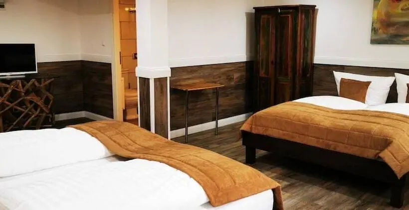 デラックスの4人部屋, Landgasthaus Kreuz Michelbach