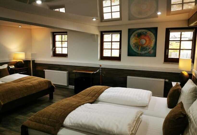 Четырехместный Номер Deluxe, Landgasthaus Kreuz Michelbach