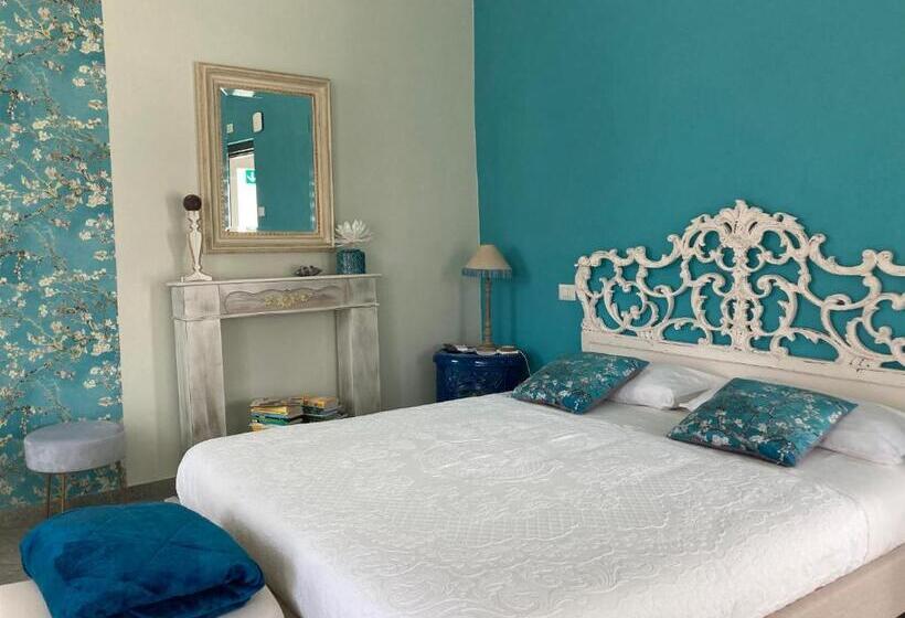 Трехместный Номер Стандарт с Балконом, Cortile Gancia   Sweet House