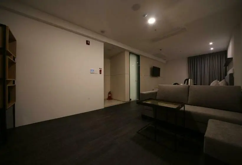 Superior-huone, Noblestay