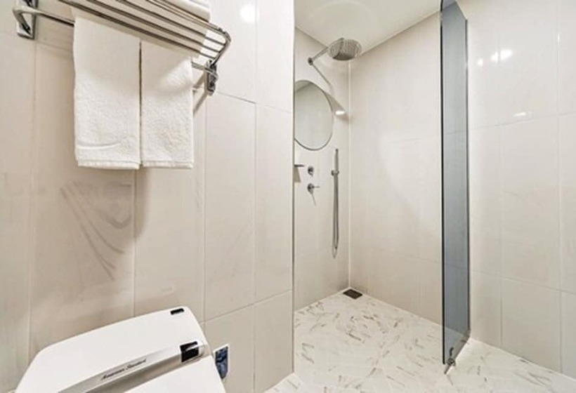 غرفة ديلوكس, Noblestay